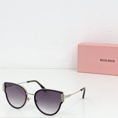 Miu Miu trendy fashion sunglasses - Image 5