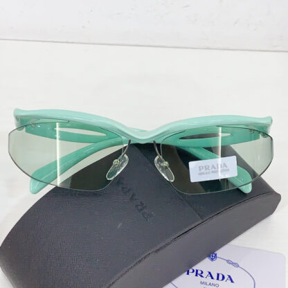 Prada fashion trend sunglasses - Image 4