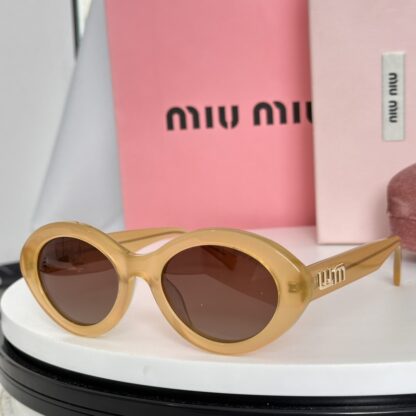Miu Miu trendy fashion sunglasses - Image 5