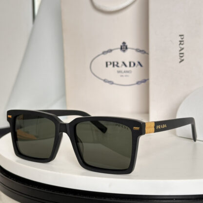 Prada fashion trend sunglasses - Image 4