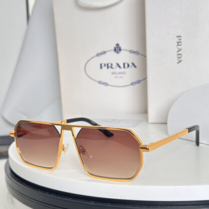 Prada fashion trend sunglasses - Image 4