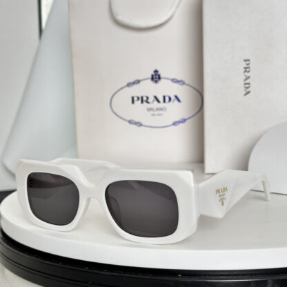 Prada fashion trend sunglasses - Image 4