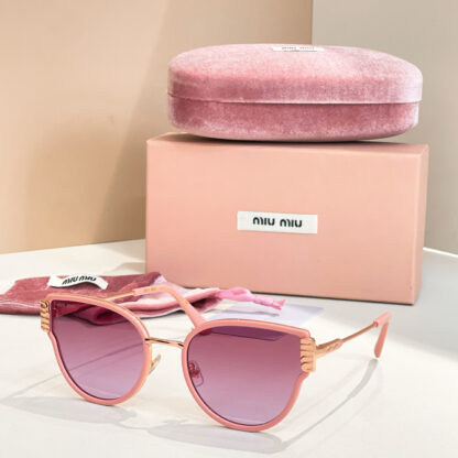 Miu Miu trendy fashion sunglasses - Image 5