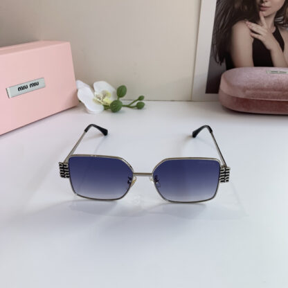 Miu Miu trendy fashion sunglasses - Image 5