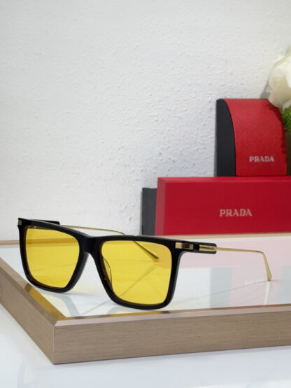Prada fashion trend sunglasses - Image 4