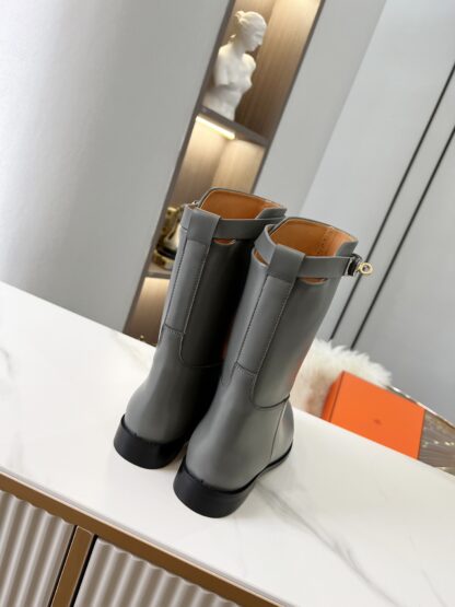 Hermes grey silver buckle classic kelly buckle fashion ankle boots - Image 4