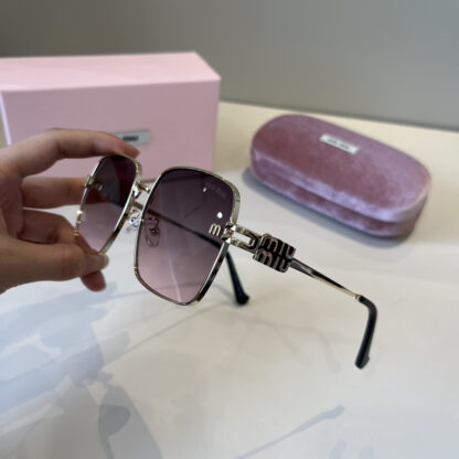 Miu Miu trendy fashion sunglasses - Image 5
