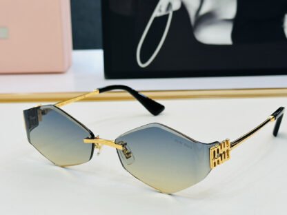 Miu Miu trendy fashion sunglasses - Image 5