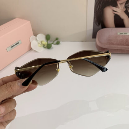 Miu Miu trendy fashion sunglasses - Image 5