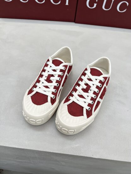 Gucci classic design German training elements catwalk model - Image 5