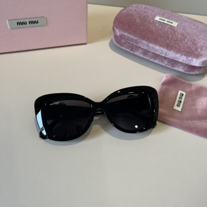 Miu Miu trendy fashion sunglasses - Image 5