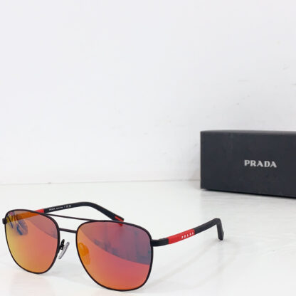 Prada fashion trend sunglasses - Image 4