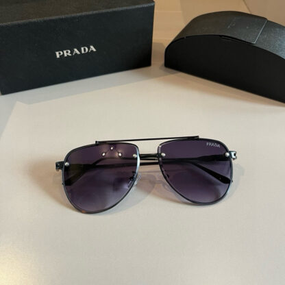 Prada fashion trend sunglasses - Image 4