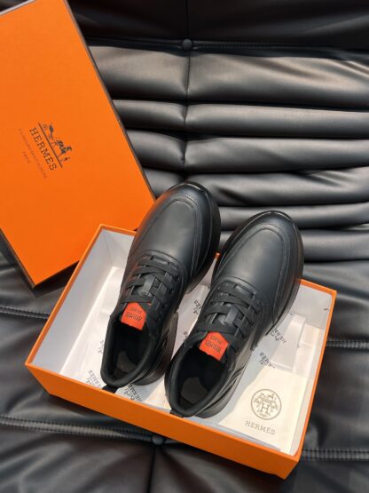 Hermes Men's Black Orange Soft Comfortable Casual Sports Shoes - Image 4