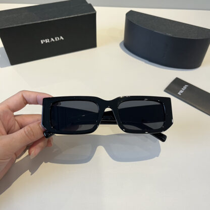 Prada fashion trend sunglasses - Image 4