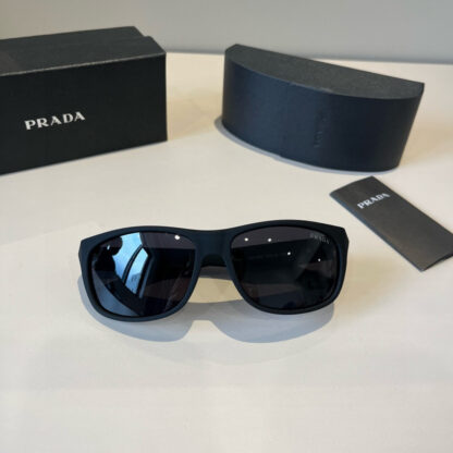 Prada fashion trend sunglasses - Image 4