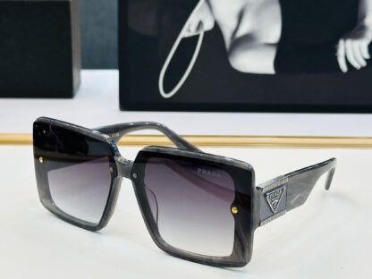 Prada fashion trend sunglasses - Image 4