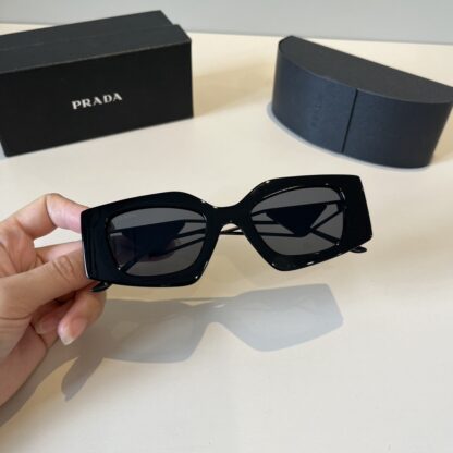 Prada fashion trend sunglasses - Image 4
