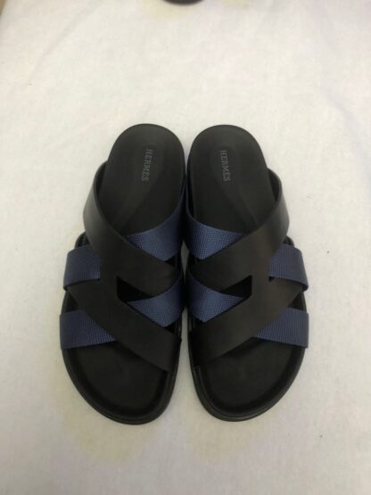 Hermès black and blue woven slippers - Image 3