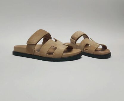 Hermès Couple's Apricot Braided Slippers - Image 4
