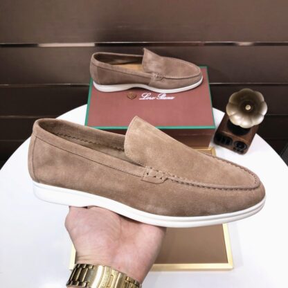 Hermès couple's apricot brown high-end classic loafers - Image 4
