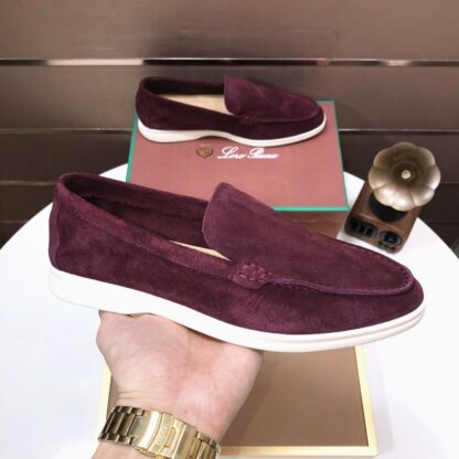 Hermès couple's deep red high-end classic loafers - Image 4