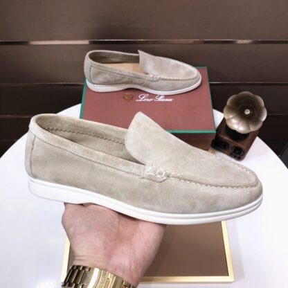 Hermès couple's gray apricot high-end classic loafers - Image 4