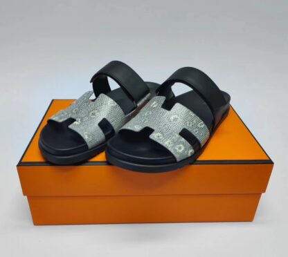 Hermès Couple Silver and Black Braided Slippers - Image 2