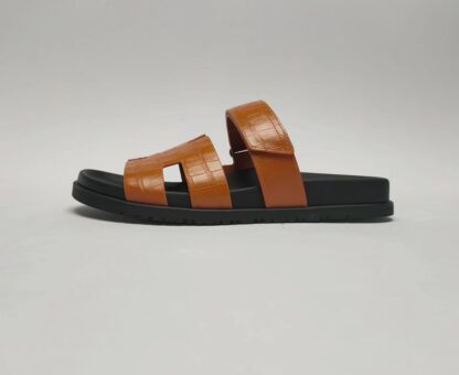 Hermès Couple's Earth-Colored Braided Slippers - Image 4
