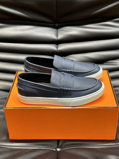 Hermès classic men's dark blue soft and durable casual loafers - Image 4