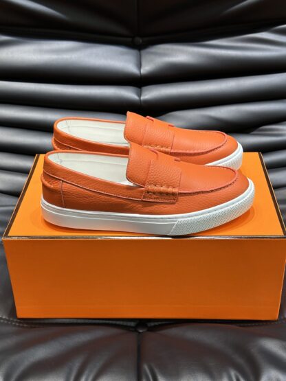 Hermès Classic Men's Orange Soft and Durable Casual Loafers - Image 4