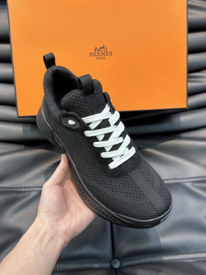 Hermes high-end men's fashion black and white casual breathable simple sports shoes - Image 4