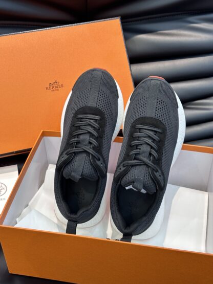 Hermes men's black and white comfortable breathable simple casual sports shoes - Image 4