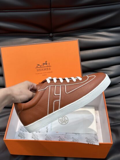 Hermes men's soft and light white and brown low-top casual sneakers - Image 4