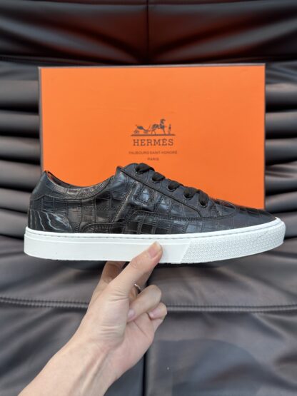 Hermès Men's Soft Lightweight Black Low-Top Casual Sneakers - Image 4