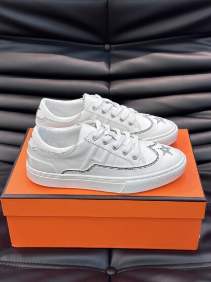 Hermès men's comfortable cowhide white low-top casual sneakers - Image 4