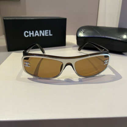 Chanel Fashion Sunglasses - Image 5