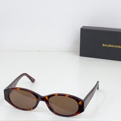 Balenciaga fashion sunglasses - Image 5