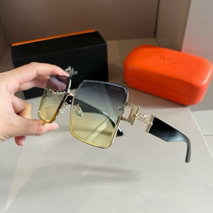 Hermès Vintage Women's Sunglasses - Image 4