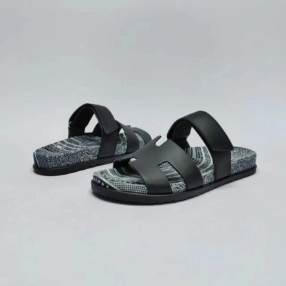Hermès classic black and grey couple woven slippers - Image 4