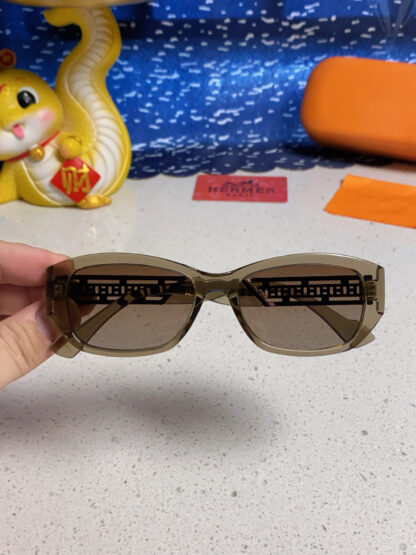Hermes Retro Fashion Cat Eye Sunglasses - Image 4