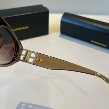 Balenciaga fashion sunglasses - Image 4