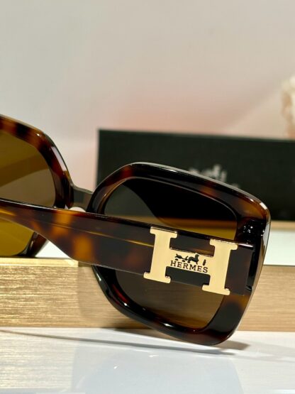 Hermès Fashion Sunglasses - Image 4