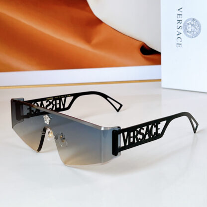 Versace fashion trend sunglasses - Image 4