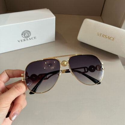 Versace fashion trend sunglasses - Image 5