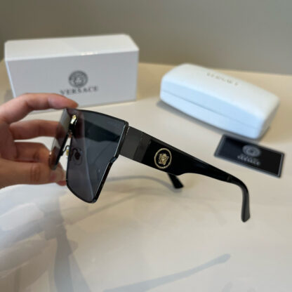 Versace fashion trend sunglasses - Image 5