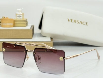 Versace fashion trend sunglasses - Image 4