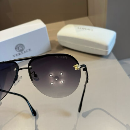 Versace fashion trend sunglasses - Image 4