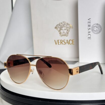 Versace fashion trend sunglasses - Image 4