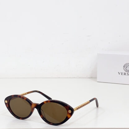 Versace fashion trend sunglasses - Image 4